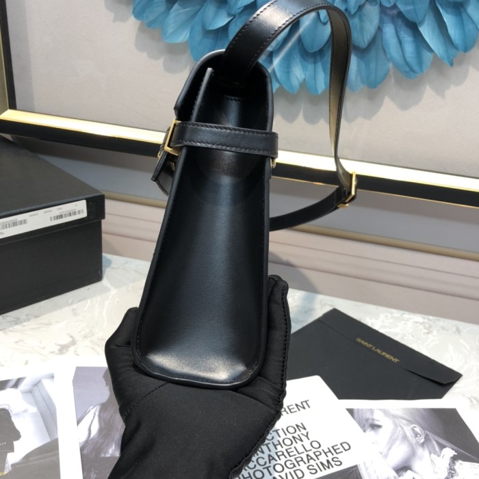 Handbags SAINT LAURENT 579271 size 29x20.5x7 cm