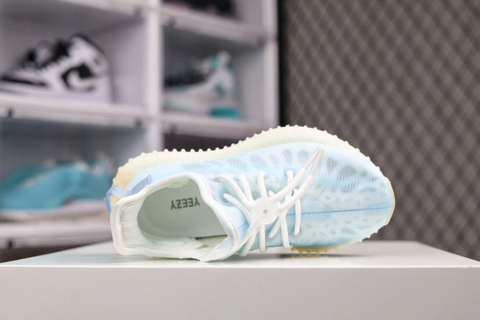 Kids yeezy 350 shoes 1