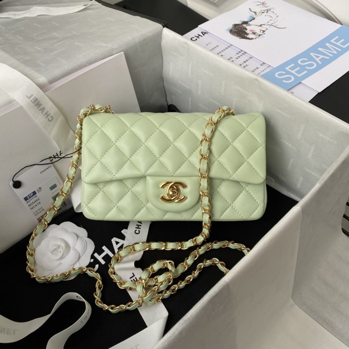 Handbag Chanel size 20 cm