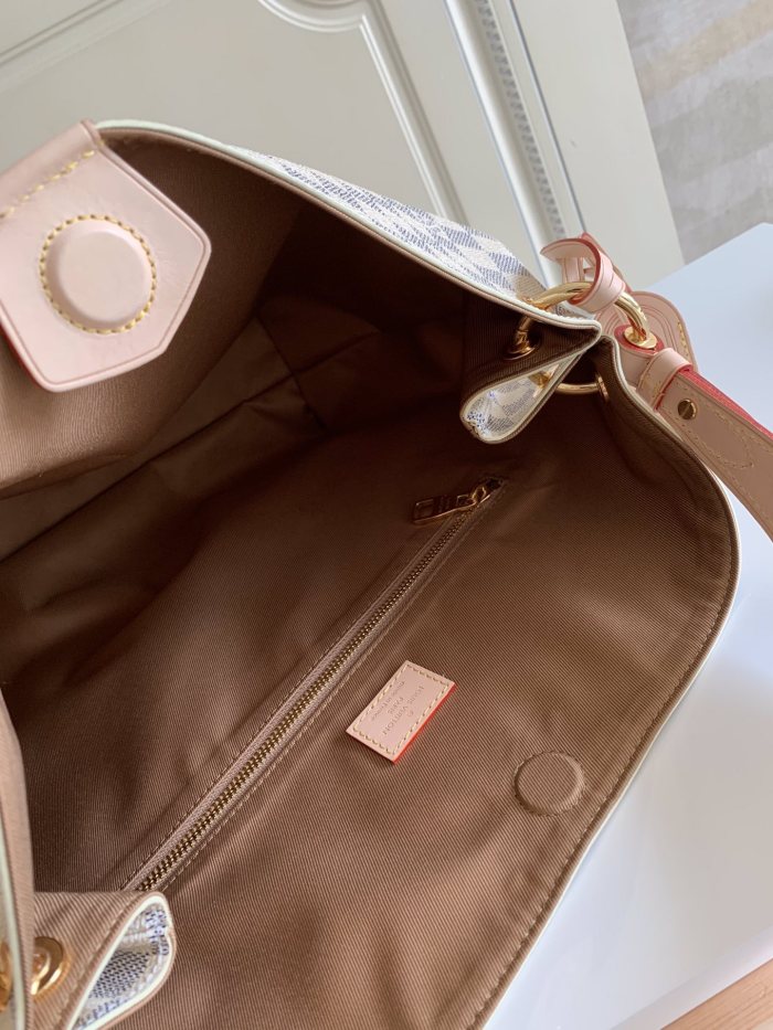 Handbag Louis Vuitton M42248 size 30.0 × 9.5 × 29.0 cm