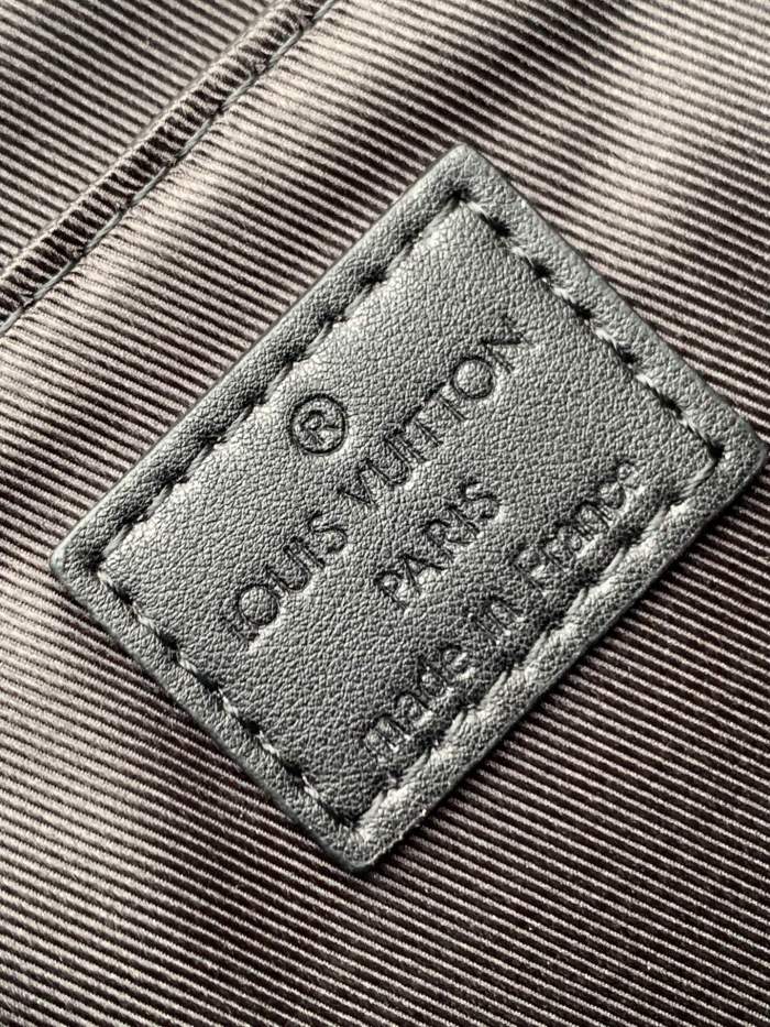 Handbag Louis Vuitton M57952 size 20.5 x 14 x 4.5cm