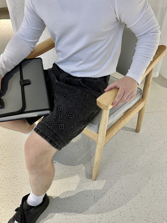 Clothes Louis Vuitton 272