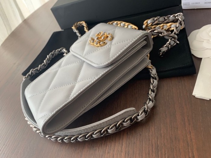 Handbag Chanel AP1773 size 18.5cmx10cmx2.5 cm