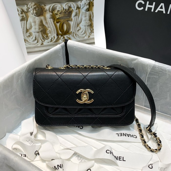 Handbag Chanel 2742 size 19 10.5 4.5 cm