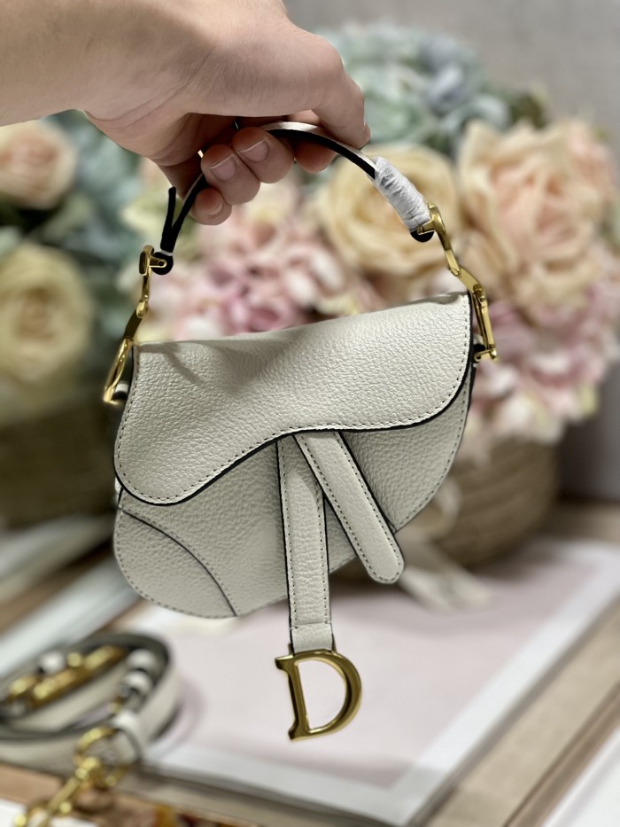 Handbag Dior 3067 size 12 x 7.5 x 5 cm