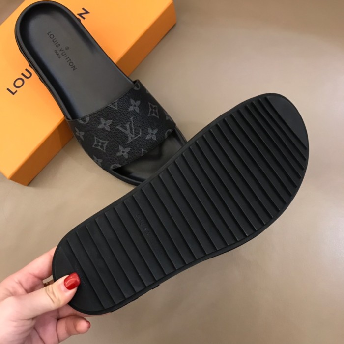 Louis Vuitton Slipper 51
