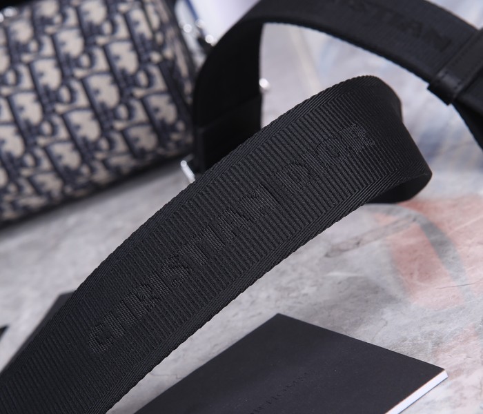 Handbag Dior 93312 size 17*11 cm