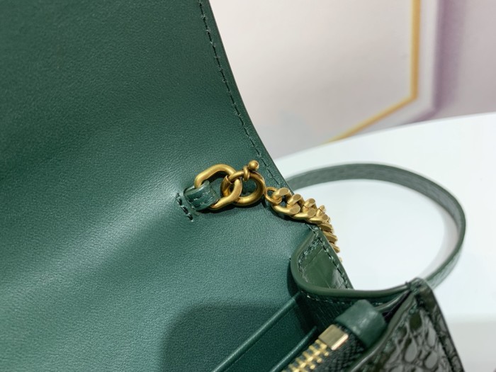 Handbags SAINT LAURENT 533026 size 23x16x6 cm