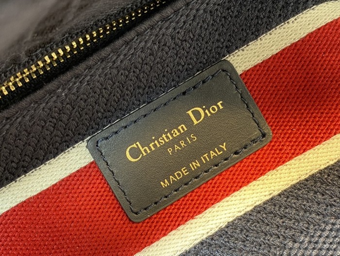 Handbag Dior size 24 cm