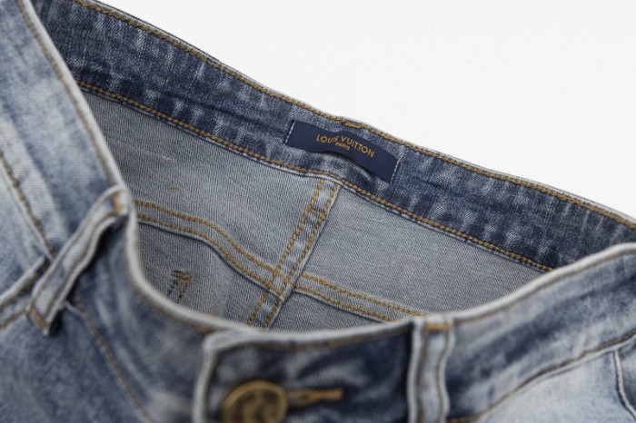 Clothes Louis Vuitton 115