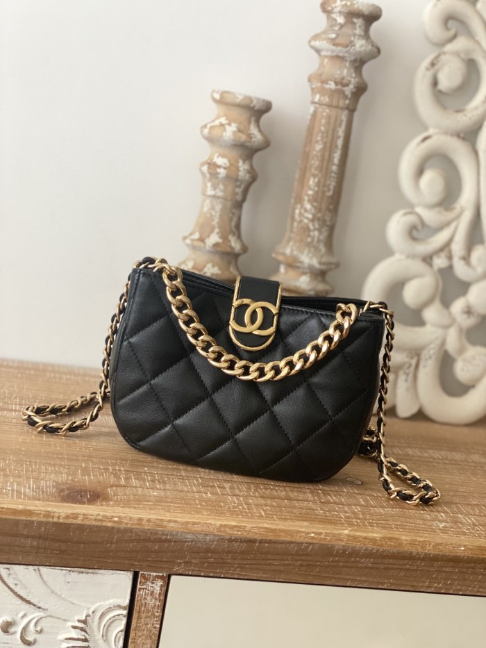 Handbag Chanel 3475 size 12.5*19*6.5* cm