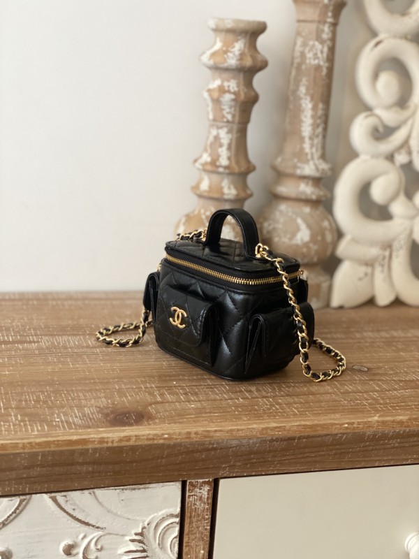 Handbag Chanel AP81232 size 10.5*7*8.5 cm