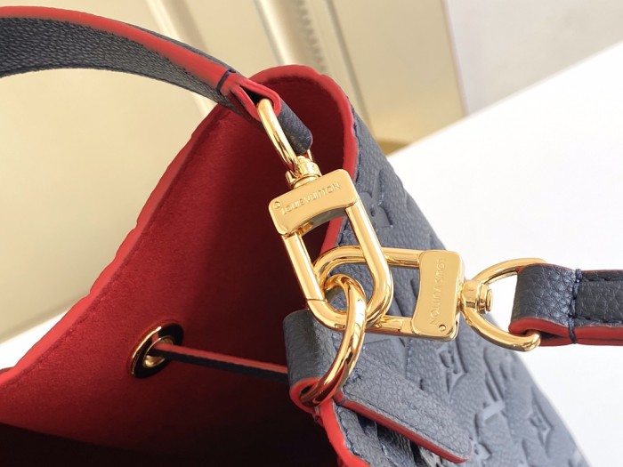 Handbag Louis Vuitton M45256 size26.0 x 26.0 x 17.5