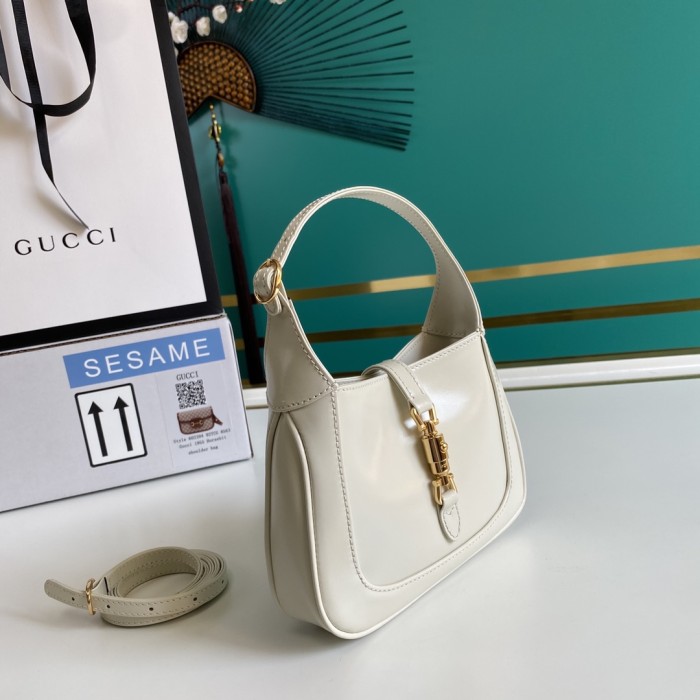 Handbag Gucci 637091 size 19*13*3 cm