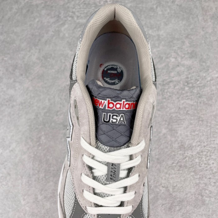 New Balance 990V3 Sneaker 6