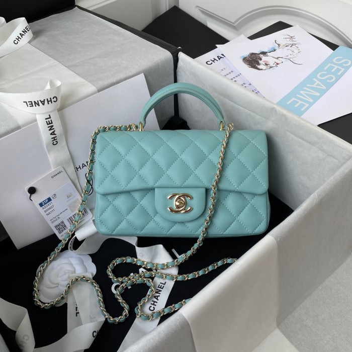 Handbag Chanel AS2431 size 20x12x6 cm