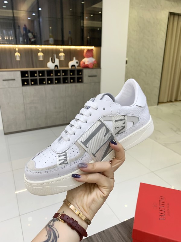 Valentino Garavani VL7N low-top sneakers 12