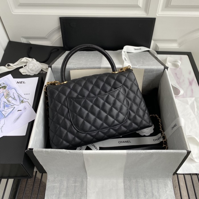 Handbag Chanel size 18-29-12 cm