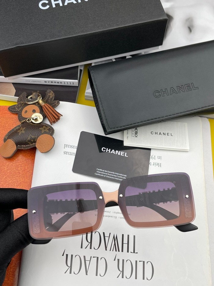 Sunglasses Chanel CH2771