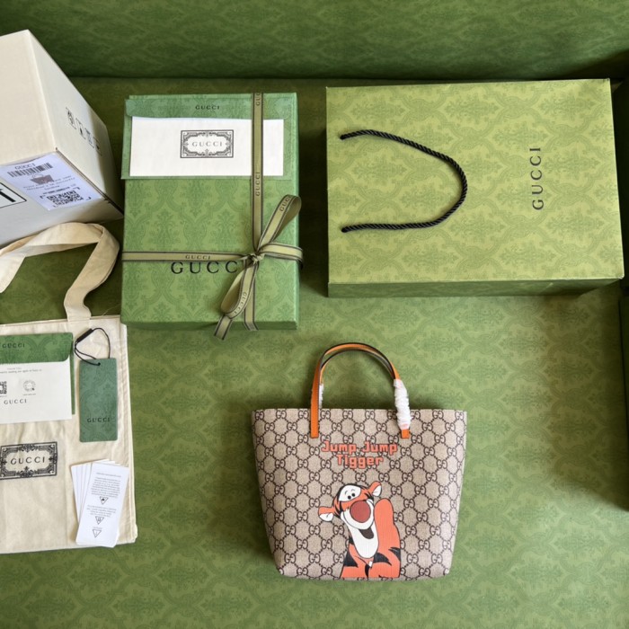 Handbag Gucci 410812 size 21*20*10 cm