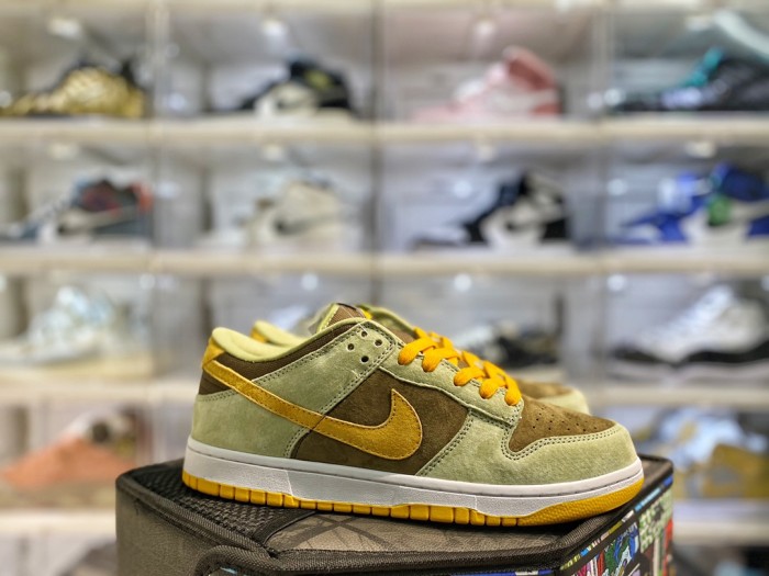 Nike Dunk Low Dusty Olive