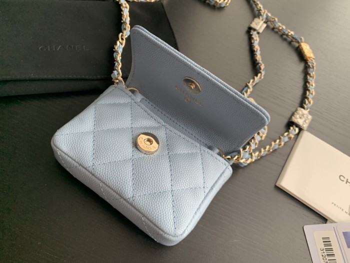 Handbag Chanel 2444 size 10cmx7.5cmx2 cm