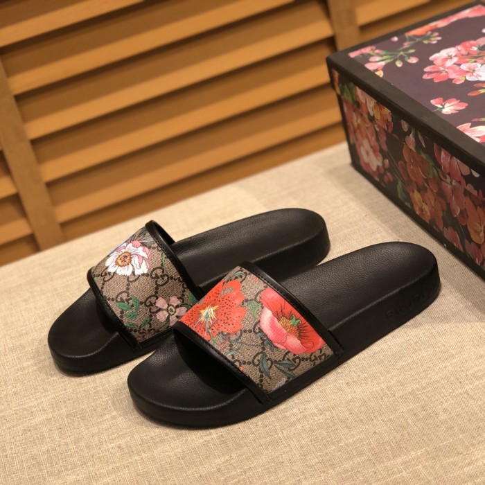 Gucci Slippers 18