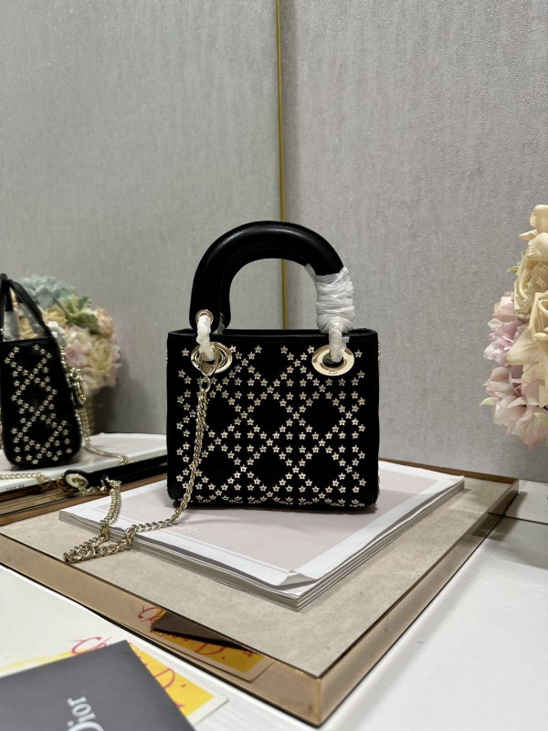 Handbag Dior 0505 size 17×7.5×14 cm