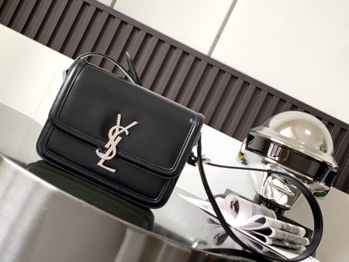 Handbags SAINT LAURENT 634306 size 19×13×5 cm