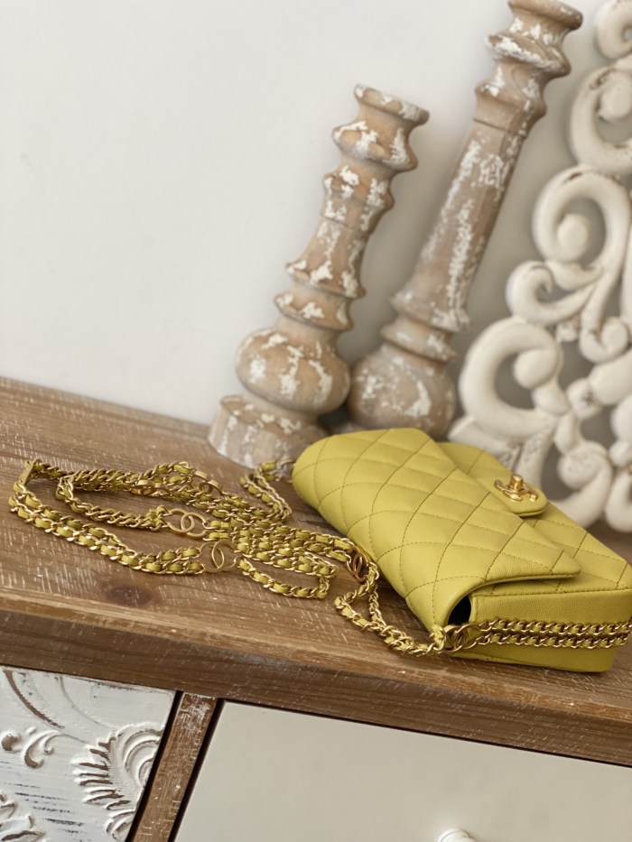 Handbag Chanel AS3757 size 14.5x20x6.5 cm
