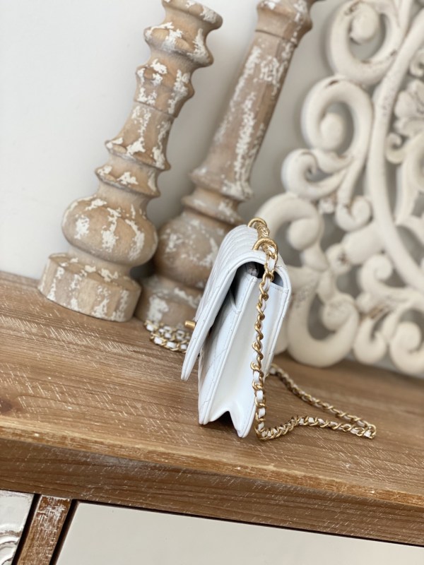 Handbag Chanel 81237 size 19 cm