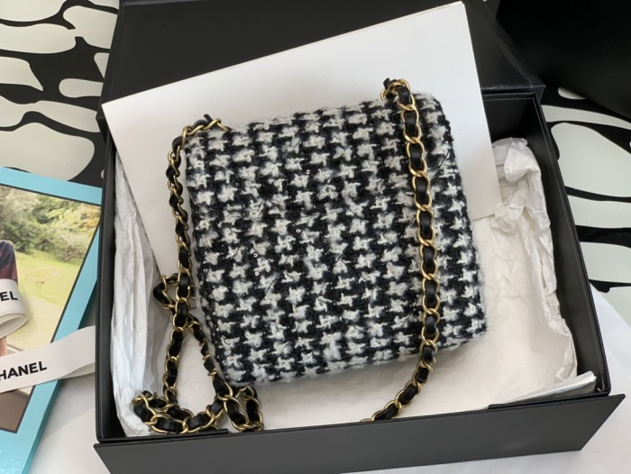 Handbag Chanel 99204 size 17*14.5*7.5* cm