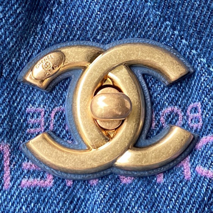 Handbag Chanel AS3128 size 51x43x3 cm