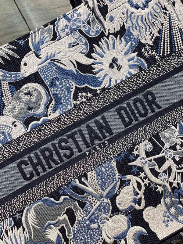 Handbag Dior size 42*18*35 cm