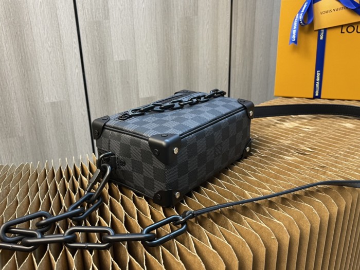 Handbag Louis Vuitton MINI SOFT TRUNK M68906 size 18.5x13x8cm