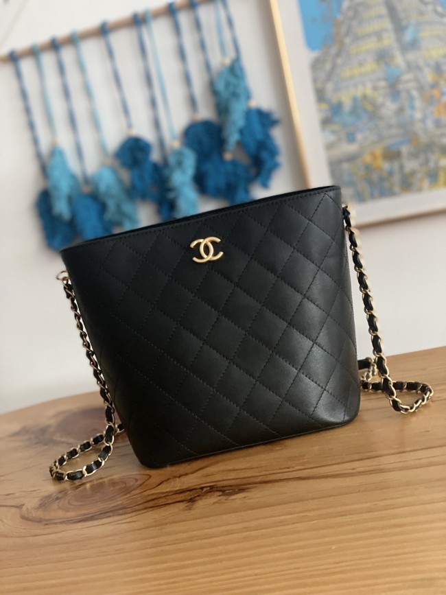 Handbag Chanel AS6118 size 20*21*13 cm