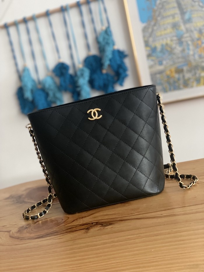 Handbag Chanel AS6118 size 20*21*13 cm