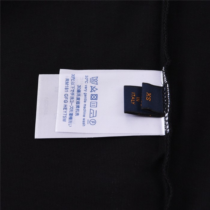 Clothes Louis Vuitton 113