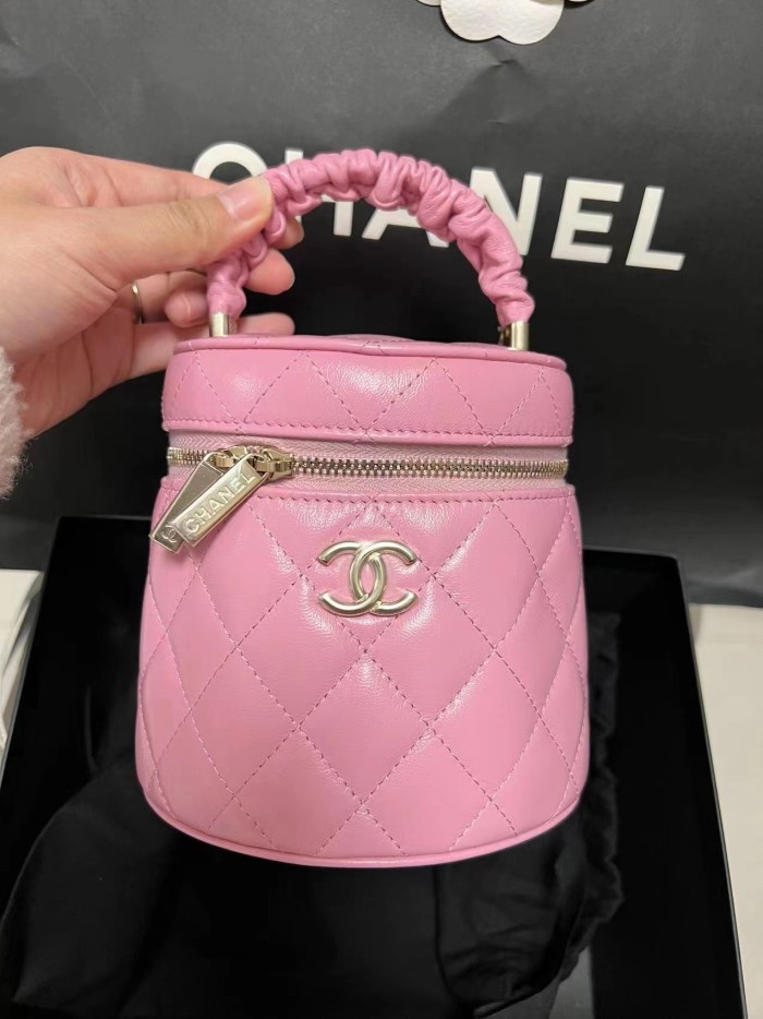 Handbag Chanel size 13×13×11 cm