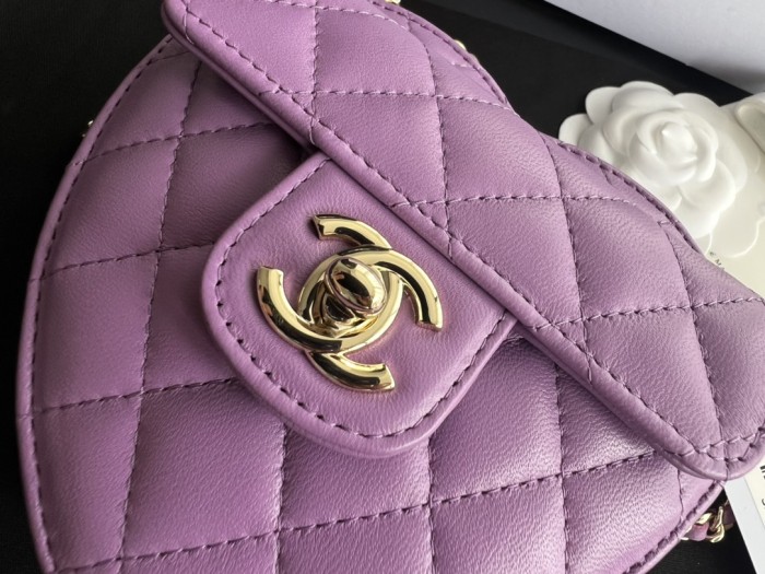 Handbag Chanel size 13cmx12cmx5 cm