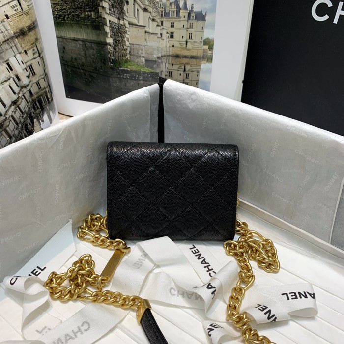 Handbag Chanel 81156 size 12 9 2.5 cm