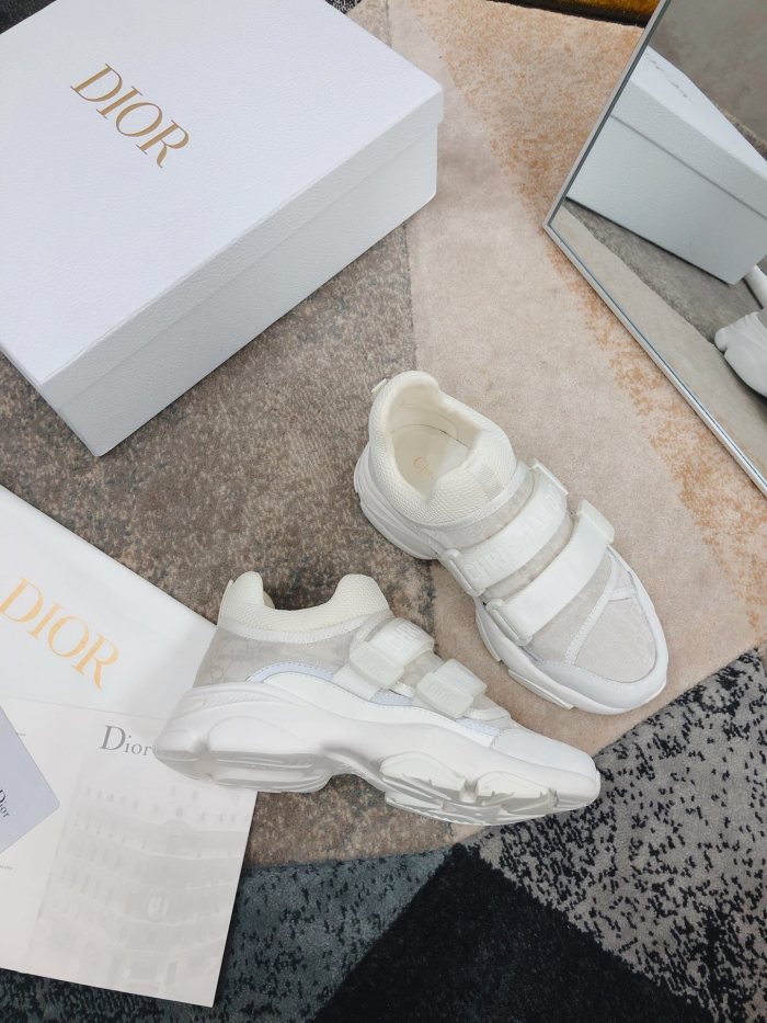 Dior D-Wander Sneaker 6