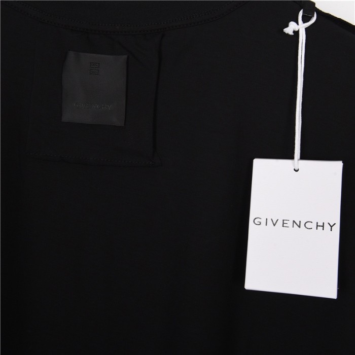 Clothes Givenchy 2