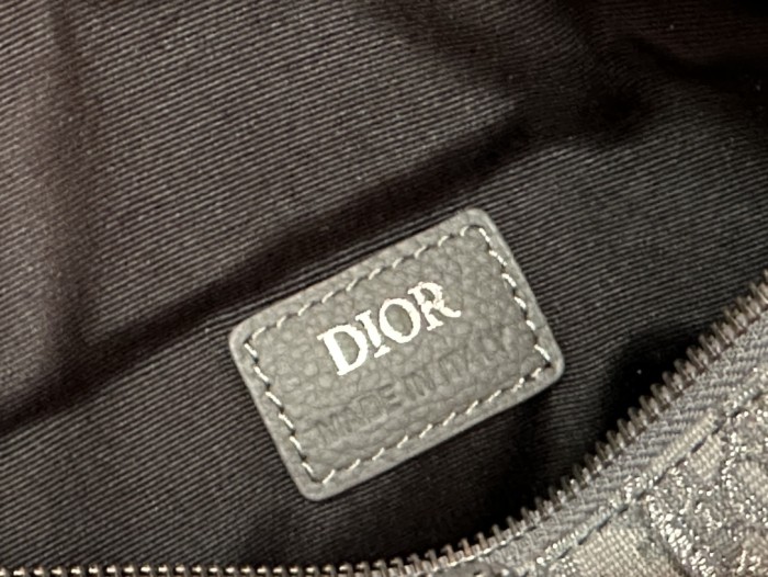 Handbag Dior 93305 size 26 x 19 x 4.5 cm