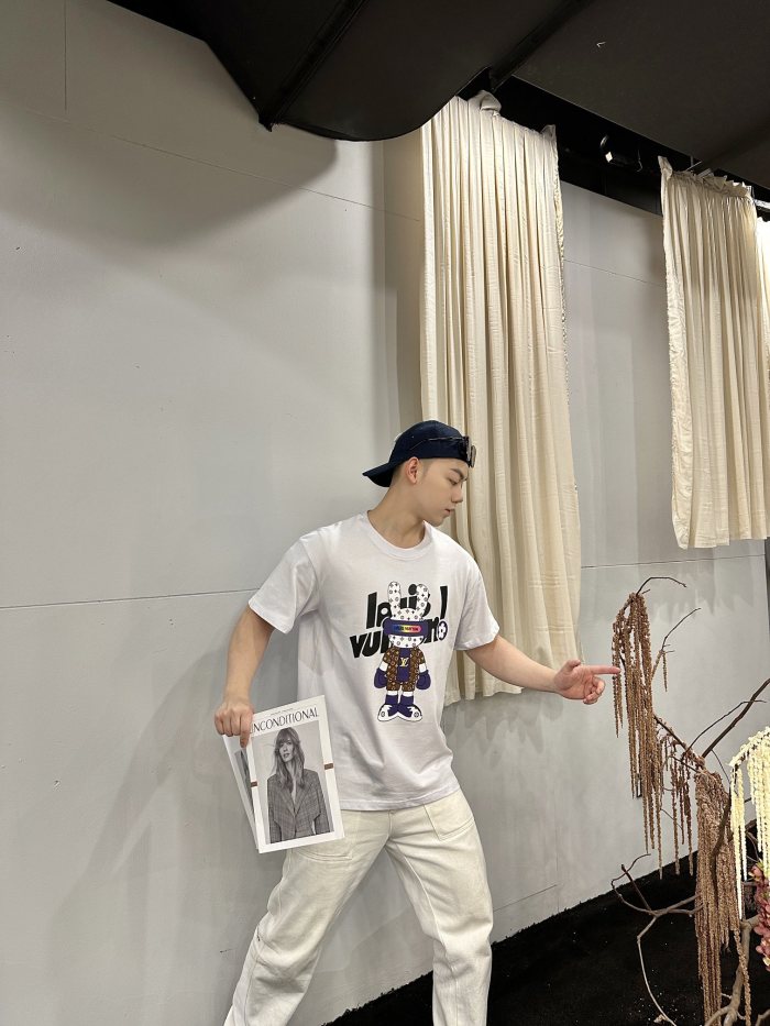 Clothes Louis Vuitton 216