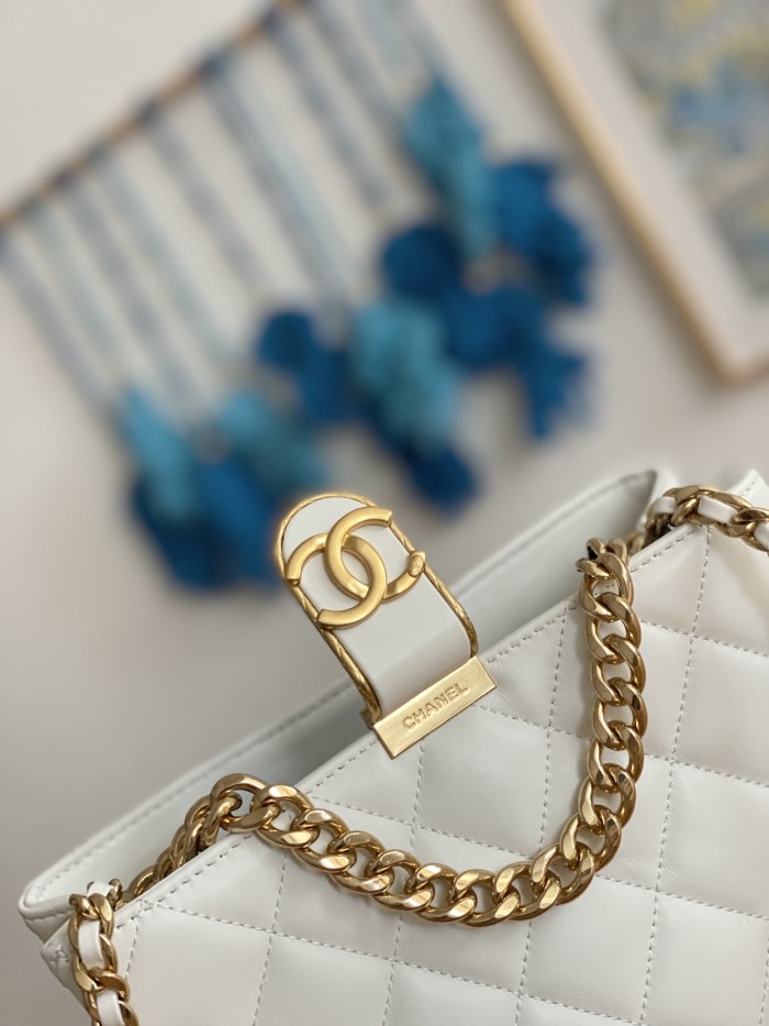 Handbag Chanel 3476 size 17*23*7* cm