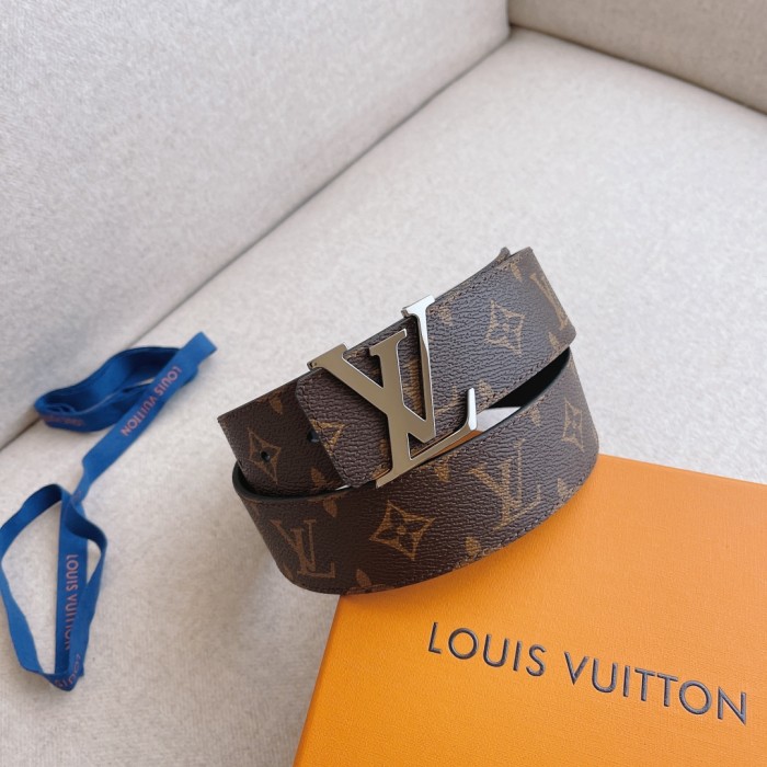 Louis Vuitton Belt 1 (width 4cm)