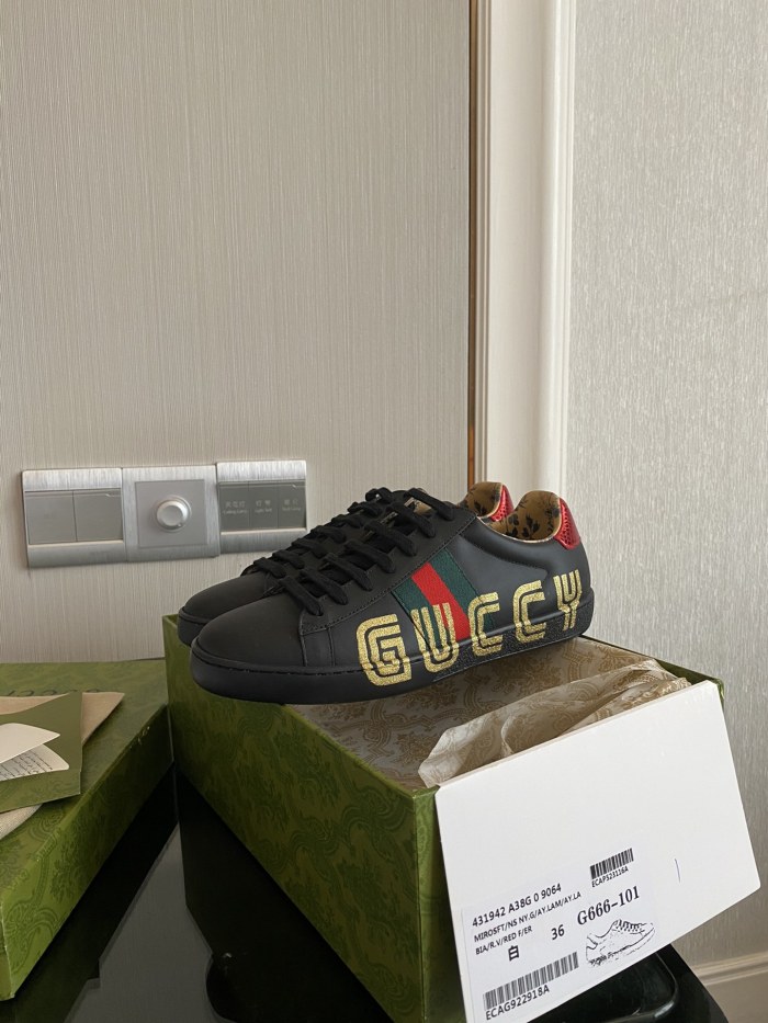 Gucci Women's Ace sneaker with bee sneaker 4