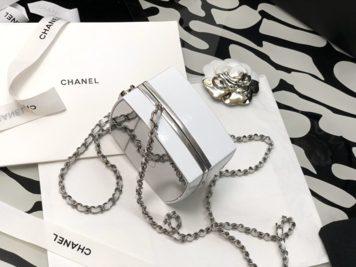 Handbag Chanel 2021 size 12.7*12.7*7.6 cm