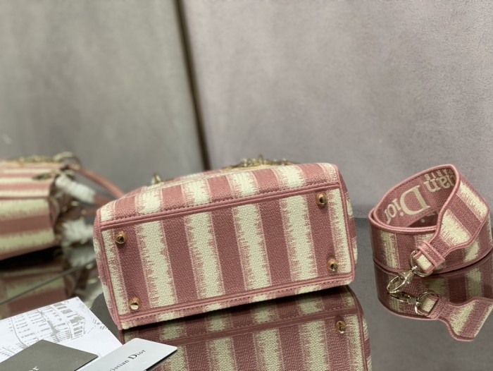 Handbag Dior size 24 cm